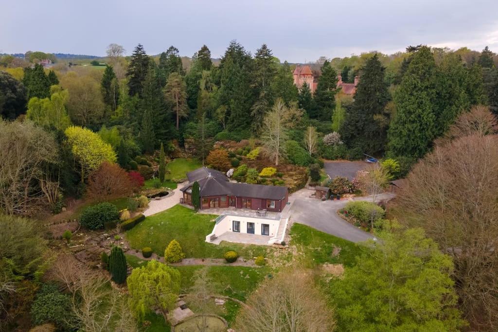 Modern Country Villa, Stunning Gardens And View Royal Tunbridge Wells Exterior foto